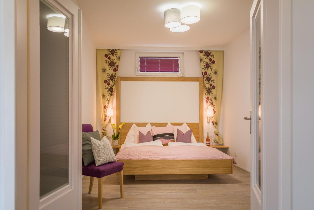 Haus Kranixfeld-Fischl Hotel Mörbisch am See Buitenkant foto